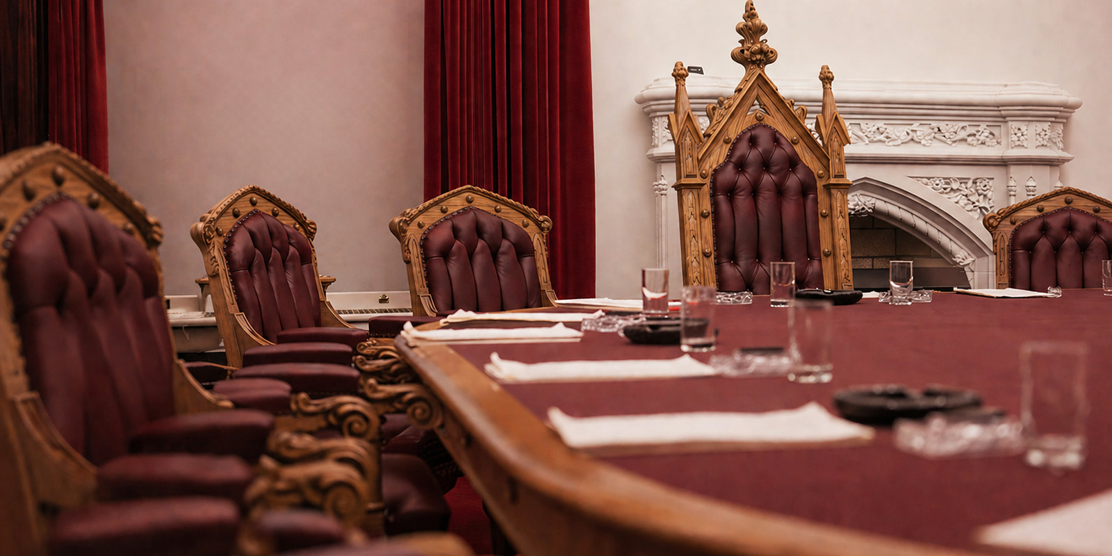 canadian cabinet room empty